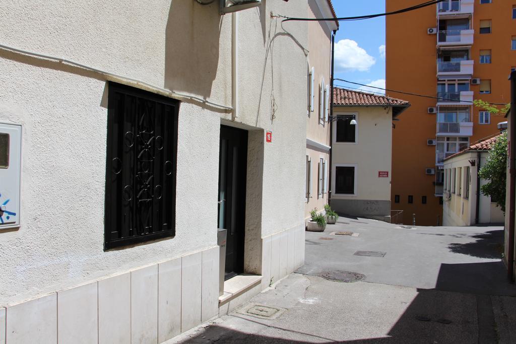 Appartamento House For Rent Capodistria Esterno foto